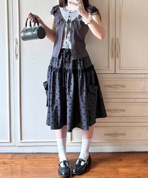 SHERU(シェル)の「【2タイプ展開】水玉・チェック柄 2 段ティアードミディスカート サイドポケット付き紐調整ウエスト ナチュラルガーリーボトムス(スカート・レディース・ブルー/ブラック・M)」の21枚目の写真
