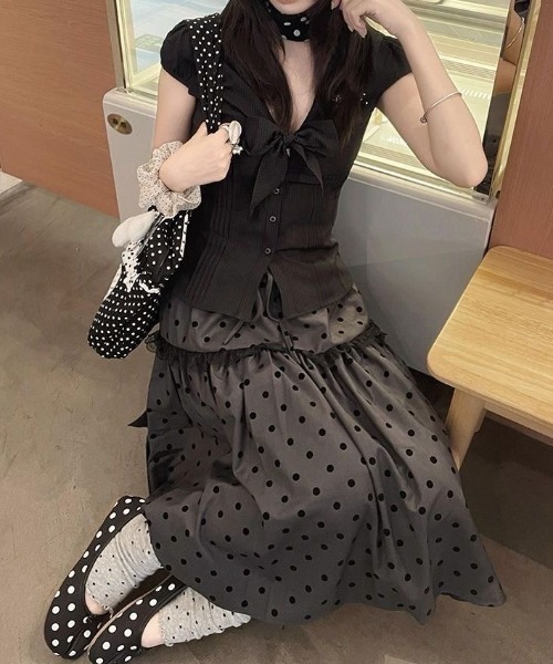 SHERU(シェル)の「【2タイプ展開】水玉・チェック柄 2 段ティアードミディスカート サイドポケット付き紐調整ウエスト ナチュラルガーリーボトムス(スカート・レディース・ブルー/ブラック・M)」の14枚目の写真