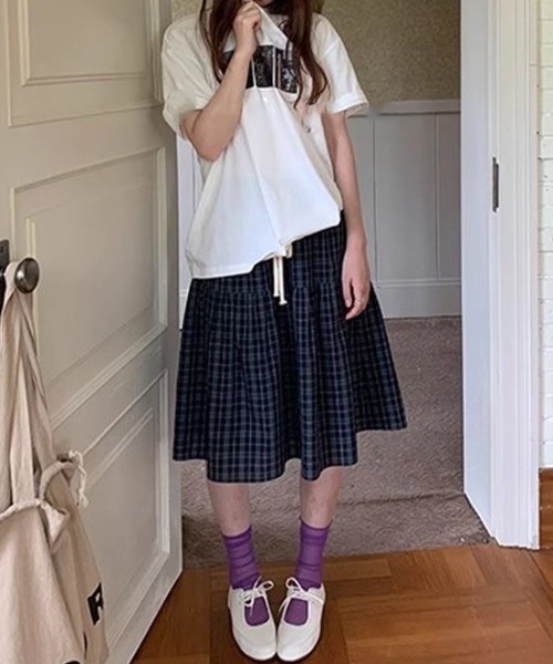 SHERU(シェル)の「【2タイプ展開】水玉・チェック柄 2 段ティアードミディスカート サイドポケット付き紐調整ウエスト ナチュラルガーリーボトムス(スカート・レディース・ブルー/ブラック・M)」の11枚目の写真