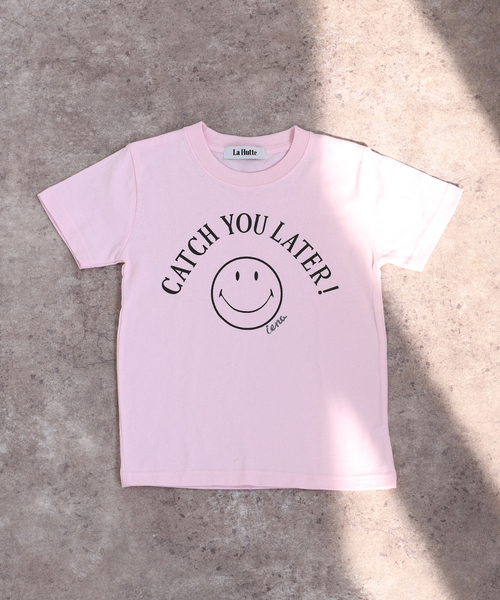 IENA ENFANT(イエナアンファン)の「【LA HUTTE/ラユット】smiley Tシャツ(100-130cm)(Tシャツ/カットソー・キッズ・ホワイト/スカイブルー/ブラック/ピンク・LARGE/MEDIUM/SMALL)」の4枚目の写真