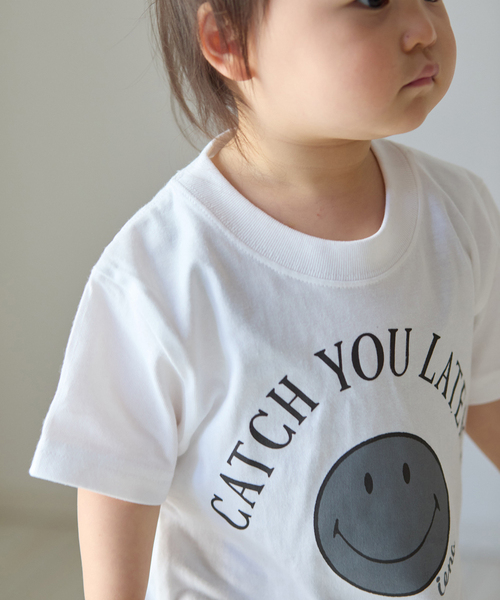 IENA ENFANT(イエナアンファン)の「【LA HUTTE/ラユット】smiley Tシャツ(100-130cm)(Tシャツ/カットソー・キッズ・ホワイト/スカイブルー/ブラック/ピンク・LARGE/MEDIUM/SMALL)」の8枚目の写真