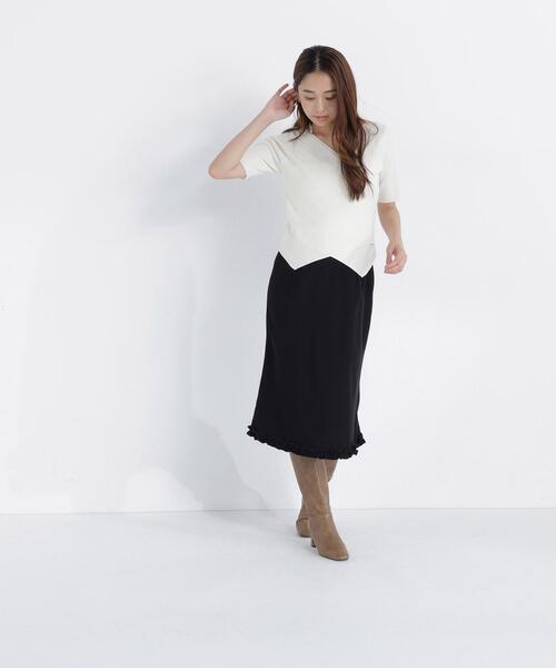 NATURAL BEAUTY BASIC(ナチュラルビューティーベーシック)の「サテンミディスカート(スカート・レディース・ブラック/ホワイト系その他・MEDIUM/SMALL)」の9枚目の写真