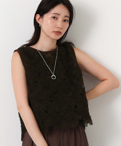 Gready Brilliant（グレディブリリアン）の「３Ｄフリルチュール（シャツ/ブラウス・レディース・アイボリー/ブラウン・38）」の2枚目の写真