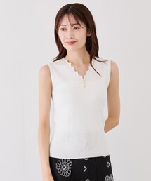 スカラップVネックノースリーブニット