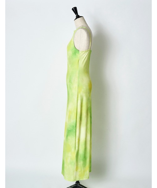 RUMCHE(ラムシェ)の「Awakening Camisole Dress / アウェイクニングキャミソールドレス(ワンピース・レディース・ライム・FREE)」の5枚目の写真