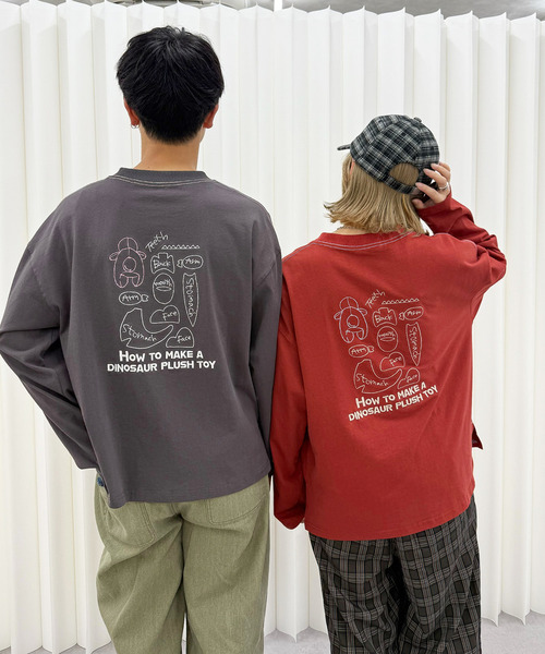 DOUBLE NAME(ダブルネーム)の「ぬいを縫いたい恐竜刺しゅうロンTEE(Tシャツ/カットソー・レディース・オフホワイト/レッド/ブラック系・FREE)」の6枚目の写真