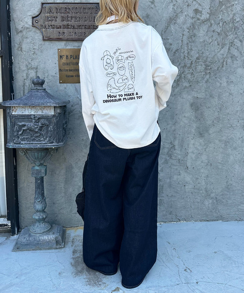 DOUBLE NAME(ダブルネーム)の「ぬいを縫いたい恐竜刺しゅうロンTEE(Tシャツ/カットソー・レディース・オフホワイト/レッド/ブラック系・FREE)」の14枚目の写真