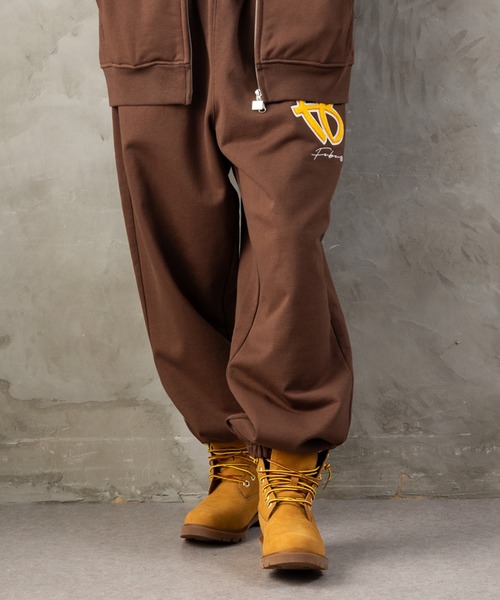 FUBU( フブ)の「FUBU フブ M’S OG LOGO SWEAT PANTS/OGロゴスウェットパンツ(スウェットパンツ・メンズ・アッシュグレー・XXL/XL/L/M)」の11枚目の写真