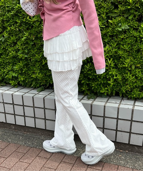 WC(ダブル シー)の「《ゆるカジュアル◎》アソートパターンフレアパンツ(その他パンツ・レディース・ドット/ホワイト/チャコールグレー・FREE)」の11枚目の写真