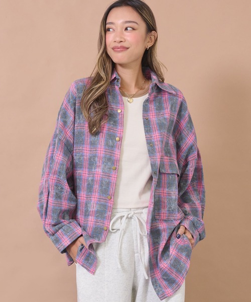 anap mimpi(アナップミンピ)の「ウォッシュ加工チェックネルシャツ(シャツ/ブラウス・レディース・ネイビー/ピンク/ブルー・F)」の3枚目の写真