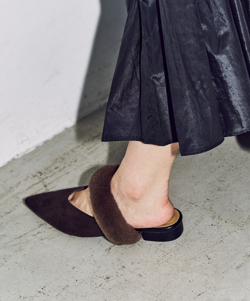 FLAT(フラット)の「《追加/WEB+一部店舗限定》GRISEポインテッドファーストラップミュール(その他シューズ・レディース・ブラック/ブラウン・SMALL/MEDIUM/X-LARGE/LARGE)」の9枚目の写真
