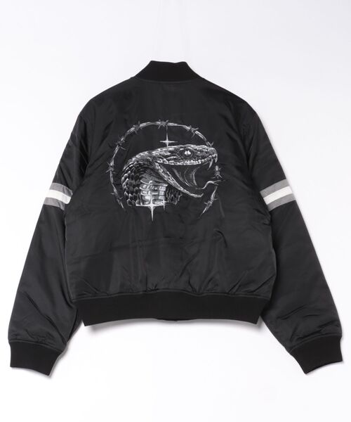 RVCA(ルーカ)の「RVCA メンズ TAPOUT SATIN JACKET ジャケット 【2026年秋冬モデル】/ルーカサテンスタジアムジャケット(スタジャン・メンズ・ブラック・X-LARGE/LARGE/MEDIUM/SMALL)」の5枚目の写真