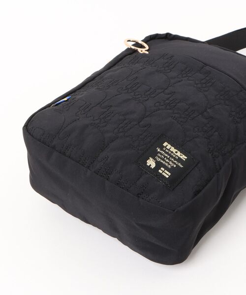 moz(モズ)の「【moz/モズ】 SAC'S BAR別注 キルティング 縦型ショルダーバッグ(ショルダーバッグ・レディース・モカ/グレイッシュベージュ/ブラック・FREE)」の5枚目の写真