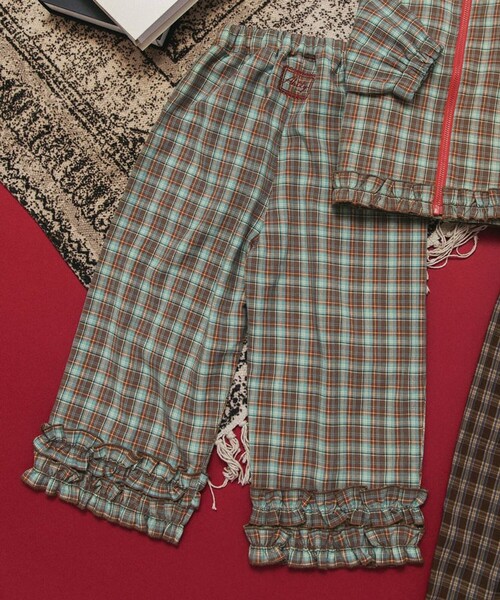 aBity select(アビティセレクト)の「【aBity select./アビティセレクト】チェック柄フリルロングパンツ(その他パンツ・キッズ・ブラウン/ピンク・130/100/120/110)」の7枚目の写真
