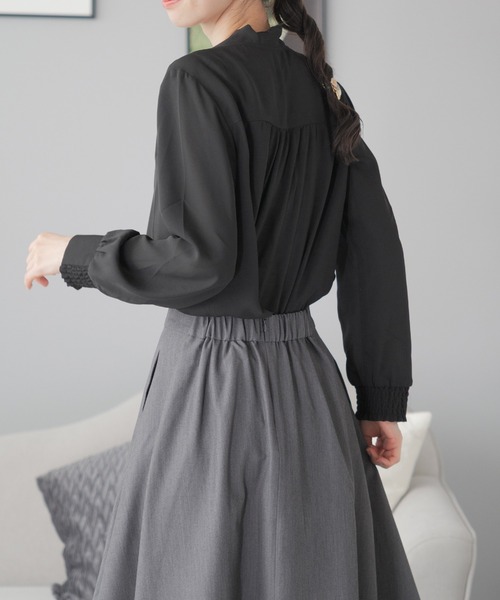 festinalente(フェスティナレンテ)の「シャーリングカフス ボウタイブラウス(シャツ/ブラウス・レディース・ブラック/ベージュ/ホワイト/サックスブルー・LL/L/M)」の14枚目の写真