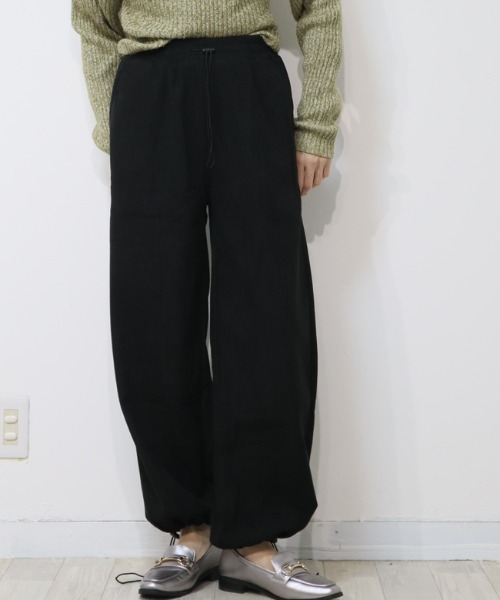 DISKEEN SURE(ディスキーンシュアー)の「2WAYシルエットでハイブリッド!裾スピンドル付きコールテンデザインロングパンツ(その他パンツ・レディース・チャコール/モカ/ブラック/ホワイト/ブラウン・FREE)」の9枚目の写真