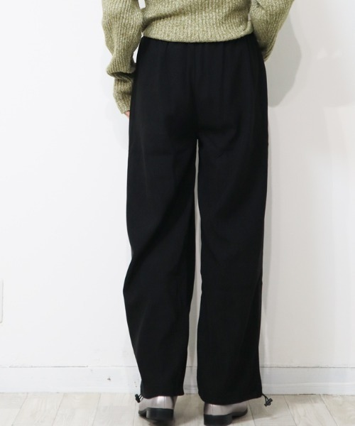 DISKEEN SURE(ディスキーンシュアー)の「2WAYシルエットでハイブリッド!裾スピンドル付きコールテンデザインロングパンツ(その他パンツ・レディース・チャコール/モカ/ブラック/ホワイト/ブラウン・FREE)」の14枚目の写真
