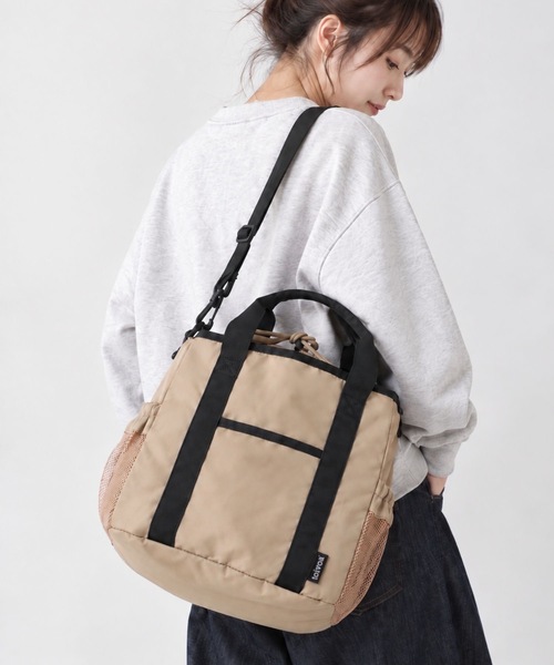 Salong hameu(サロン ハミュー)の「ポリエステルツイル 保冷保温 2WAY巾着トートバッグ/ショルダーバッグ(ショルダーバッグ・レディース・グレー/ベージュ/ブラック・FREE)」の1枚目の写真