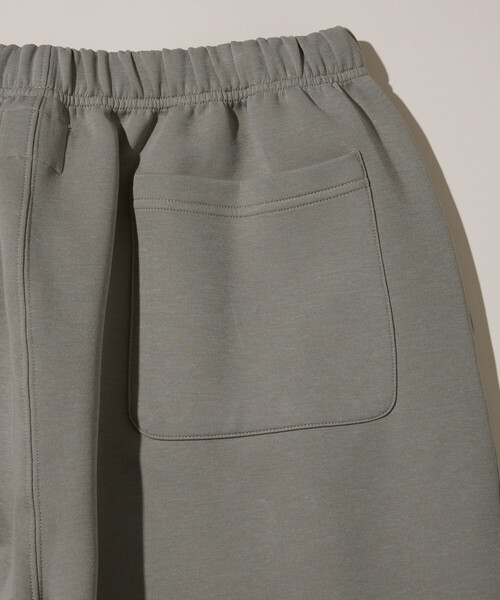 FREAK'S STORE(フリークスストア)の「ビッグシルエット ダンボール ワンポイントロゴ スピンドル スウェットパンツ(スウェットパンツ・メンズ・チャコールグレー/ライトグレー/ブラック/ブラウン/オリーブ・LARGE/SMALL/MEDIUM)」の16枚目の写真