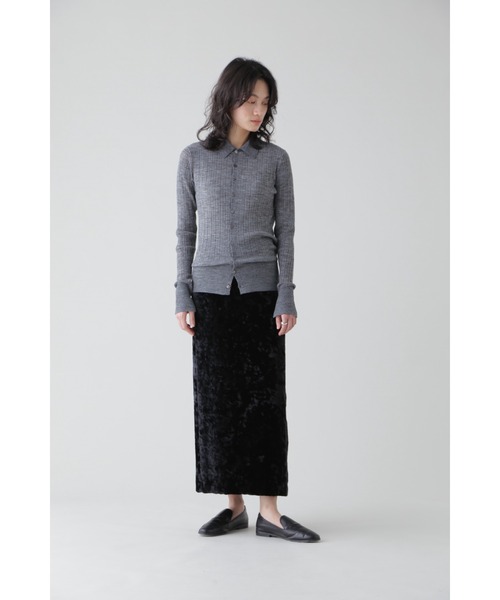 YLEVE（イレーヴ）の「YLEVE / CRUSH VELVET SK（スカート・レディース・ブラック・0/1/2）」の7枚目の写真