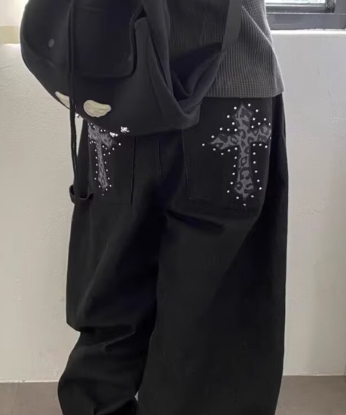 lilful(リルフル)の「レオパードクロス ラインストーンアクセント ルーズデニムパンツ(デニムパンツ・レディース・ブラック・L/M)」の7枚目の写真