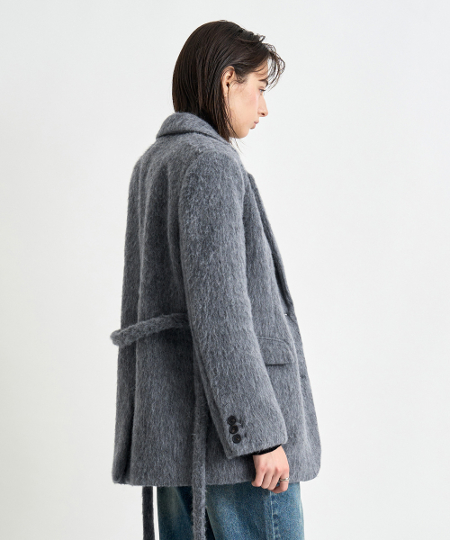 COSTUMEOCLOCK WOMAN(カスタムオクロック ウーマン)の「ヘアリーベルト付きブレザーコートグレー COWCT004GRAY(ダッフルコート・レディース・その他・SMALL/MEDIUM)」の2枚目の写真
