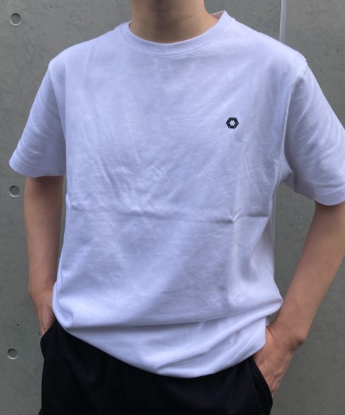 ｔｏｌｅｎｅ（トレネ）の「ワンポイントロゴ クルーネックTシャツ（Tシャツ/カットソー・メンズ・ホワイト/ブラック・3XL/2XL/XL/L）」の19枚目の写真