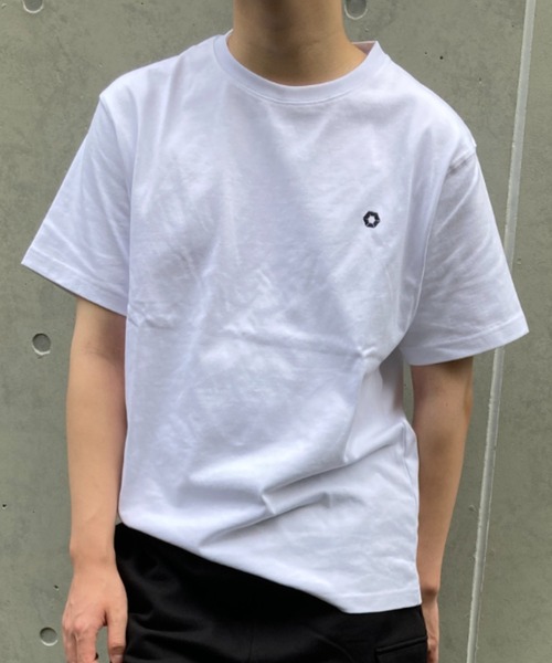 ｔｏｌｅｎｅ（トレネ）の「ワンポイントロゴ クルーネックTシャツ（Tシャツ/カットソー・メンズ・ホワイト/ブラック・3XL/2XL/XL/L）」の22枚目の写真