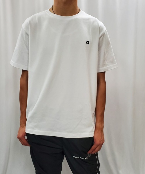 ｔｏｌｅｎｅ（トレネ）の「ワンポイントロゴ クルーネックTシャツ（Tシャツ/カットソー・メンズ・ホワイト/ブラック・3XL/2XL/XL/L）」の15枚目の写真