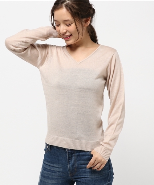 Re:EDIT（リエディ）の「[リエディ]洗えるVネックハイゲージニットトップス[リエディオリジナル]トップス/ニットトップス（ニット/セーター・レディース・グレー/チャコールグレー/ブラック/アイボリー/ネイビー/モカ/ベージュ/ピンクベージュ/ワイン/サックスブルー・LARGE/MEDIUM）」の6枚目の写真