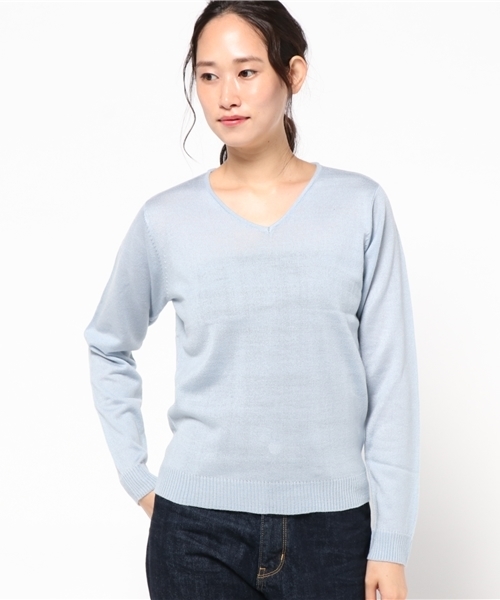 Re:EDIT（リエディ）の「[リエディ]洗えるVネックハイゲージニットトップス[リエディオリジナル]トップス/ニットトップス（ニット/セーター・レディース・グレー/チャコールグレー/ブラック/アイボリー/ネイビー/モカ/ベージュ/ピンクベージュ/ワイン/サックスブルー・LARGE/MEDIUM）」の8枚目の写真