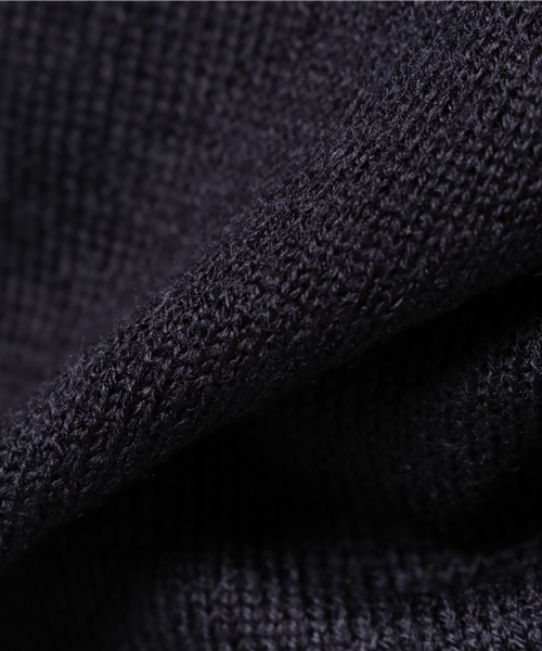 Re:EDIT（リエディ）の「[リエディ]洗えるVネックハイゲージニットトップス[リエディオリジナル]トップス/ニットトップス（ニット/セーター・レディース・グレー/チャコールグレー/ブラック/アイボリー/ネイビー/モカ/ベージュ/ピンクベージュ/ワイン/サックスブルー・LARGE/MEDIUM）」の18枚目の写真