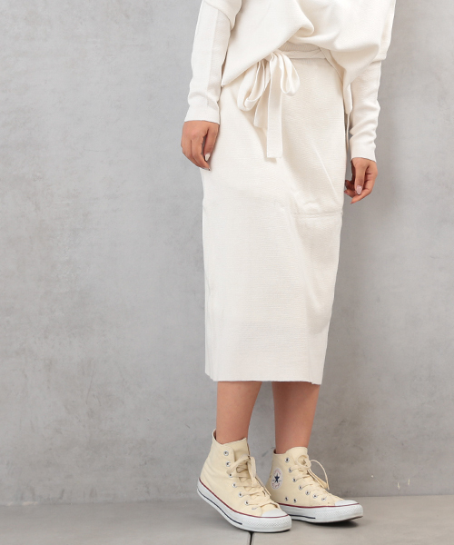 COLONY 2139（コロニートゥーワンスリーナイン）の「28/2強撚C/AC12GG1PLYミラノリブタイトスカート（スカート・レディース・ピンクベージュ/オフホワイト/ネイビー・FREE）」の2枚目の写真