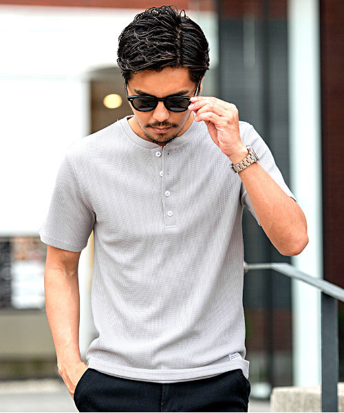 CavariA（キャバリア）の「『CavariA/キャバリア』サーマル無地半袖Tシャツ【3ネックタイプから選べる】（Tシャツ/カットソー・メンズ・ホワイト/ライトピンク/ネイビー/ブラック/カーキ/グレー/ターコイズブルー/ブラック系その他3/グレー系その他2/グリーン系その他3/ブルー系その他3/ブルー系その他6/ホワイト系その他3/ピンク系その他3/ブラック系その他/グレー系その他/グレー系その他3/ブルー系その他/ブルー系その他5/ピンク系その他2/ホワイト系その他/グリーン系その他2/ブラック系その他2/ブルー系その他2/ホワイト系その他2/ピンク系その他/ブルー系その他4/グリーン系その他・L/M/XL）」の12枚目の写真