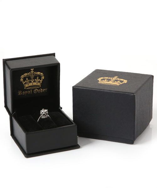 ROYAL ORDER(ロイヤルオーダー)の「ANTOINETTE RING w/ CZ & CZ BASE(リング・レディース・シルバー・14号 US-7/10号 US-5/13号 US-6h/15号 US-7h/17号 US-8h/16号 US-8/12号 US-6)」の8枚目の写真