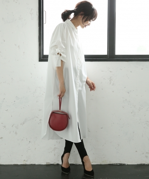 A part by（アパートバイ）の「アンダーサークルミニバッグ　764826 （ショルダーバッグ・レディース・ゴールド/ボルドー/ブラック・FREE）」の3枚目の写真