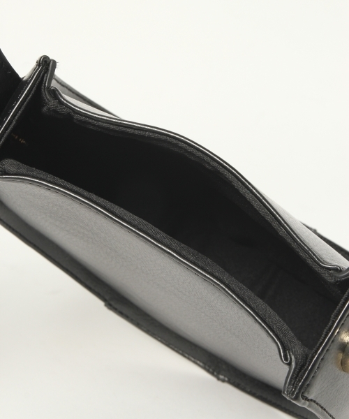 A part by（アパートバイ）の「アンダーサークルミニバッグ　764826 （ショルダーバッグ・レディース・ゴールド/ボルドー/ブラック・FREE）」の11枚目の写真