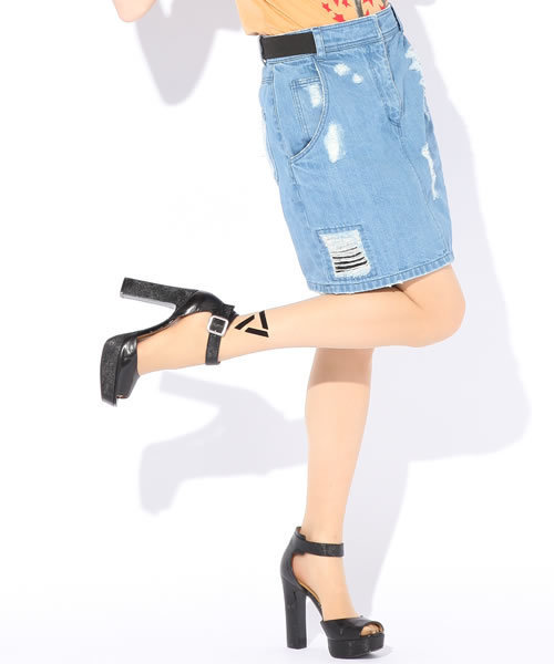 proef（プロエフ）の「【proef】Triangle point（タイツ/ストッキング・レディース・レッド/ブラック/ホワイト/ターコイズブルー/ピンク/ブルー・MEDIUM/LARGE）」の7枚目の写真