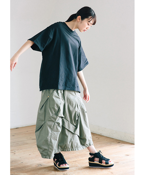 mercibeaucoup,（メルシーボークー）の「Ｂ：かるツイル（Ｓ）（スカート・レディース・ブラック/カーキ/ブルー・01）」の21枚目の写真