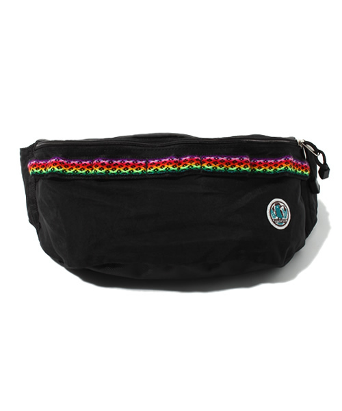チチカカ(チチカカ)の「ペルーテープバイカラーボディーバッグ(ボディバッグ/ウエストポーチ・レディース・ブルー/オレンジ/ブラック・FREE)」の2枚目の写真