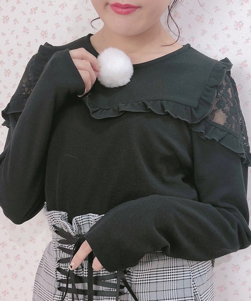 Honey Cinnamon ハニーシナモン の 肩レースポンポントップス Tシャツ カットソー Wear