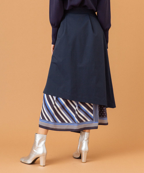 UNITED TOKYO（ユナイテッドトウキョウ）の「スカーフ柄レイヤードスカート（スカート・レディース・ネイビー/ライトベージュ・1）」の21枚目の写真