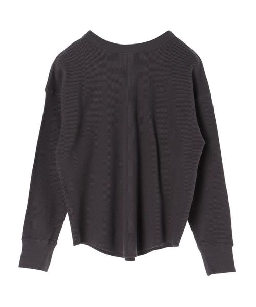 AMERICAN HOLIC（アメリカンホリック）の「2WAYヘンリーネックワッフルプルオーバー（Tシャツ/カットソー・レディース・オフホワイト/チャコールグレー/ベージュ系その他2・M/L）」の16枚目の写真