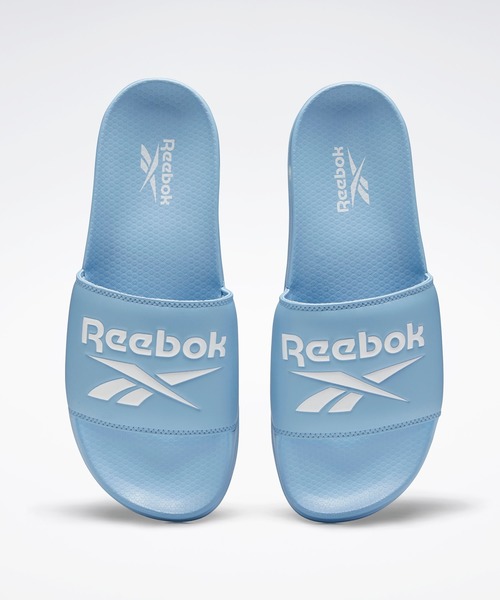 Reebok（リーボック）の「クラシック スライド（サンダル・メンズ・ホワイト×ブラック/イエロー/ピンク/ブラック×ホワイト/グレー/ホワイト×ブルー/ブラック系その他/ホワイト×レッド/ホワイト系その他/エメラルド/ブラック/ライトブルー/ネイビー/レッド/ホワイト×ネイビー/ブルー/ダークグレー/ホワイト/ライトグレー/ブルー系その他/ブラック系その他2/ネイビー×ホワイト/ベージュ・28.0cm/29.0cm/27.0cm/23.0cm/26.0cm/30.0cm/24.0cm/25.0cm）」の16枚目の写真