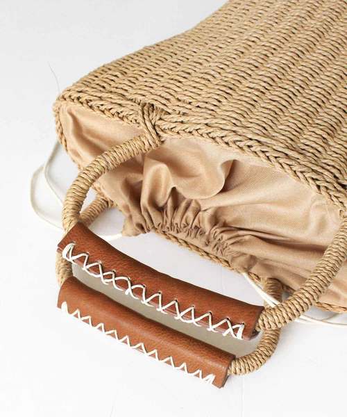 MODE ROBE（モードローブ）の「ペーパーかごバッグ（かごバッグ・レディース・ブラウン/アイボリー・FREE）」の4枚目の写真