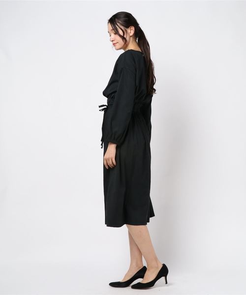 STYLEBLOCK（スタイルブロック）の「ツイルピーチウエストリボンワンピース（ワンピース・レディース・ブラック/ベージュ/キャメル/テラコッタ・M）」の5枚目の写真