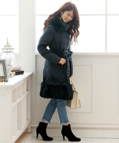 ElegChic(エレグシック)の「ラビットファーフード ロング ダウンコートキルティング素材(ダウンジャケット/コート・レディース・グレー/ピンクベージュ/ブラック/ネイビー・M/L)」の21枚目の写真