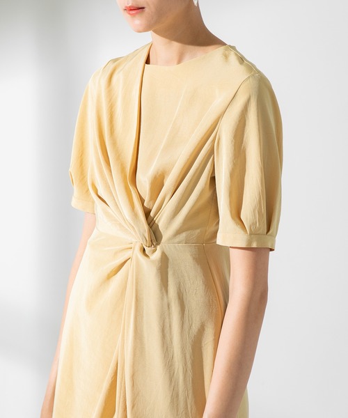 UNITED TOKYO（ユナイテッドトウキョウ）の「ツイストアイラインワンピース（ワンピース・レディース・ブラック/イエロー/ブルー・1/2）」の12枚目の写真