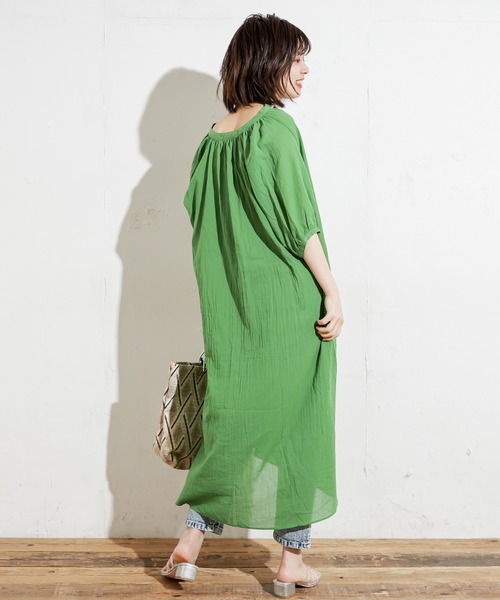 natural couture（ナチュラルクチュール）の「綿シフォンシアーシャツワンピース（ワンピース・レディース・ブラック/グレイッシュベージュ/グリーン/ラベンダー・FREE）」の16枚目の写真