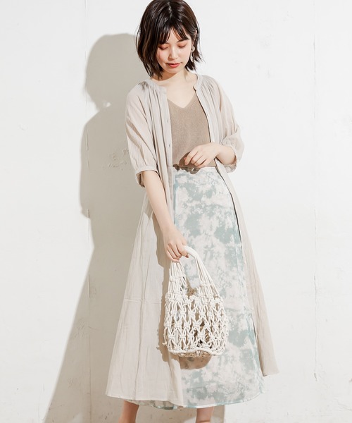 natural couture（ナチュラルクチュール）の「綿シフォンシアーシャツワンピース（ワンピース・レディース・ブラック/グレイッシュベージュ/グリーン/ラベンダー・FREE）」の20枚目の写真